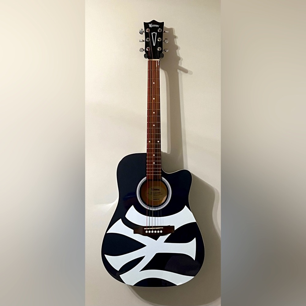 Woodrow WGA Classic New York Yankees Full Size Guitar MLB